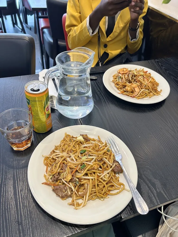 Nouilles Sautées Au Bœuf